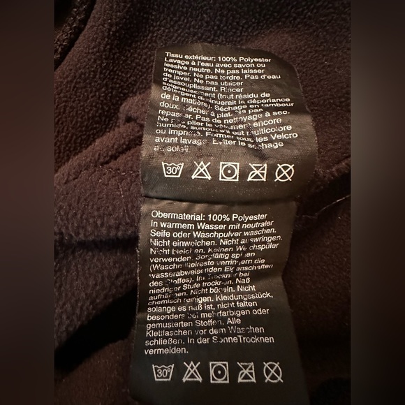 365. Ladies Helly Hansen Vintage Fitted Black White Fleece Zip-Up Floral Jacket - Picture 11 of 13